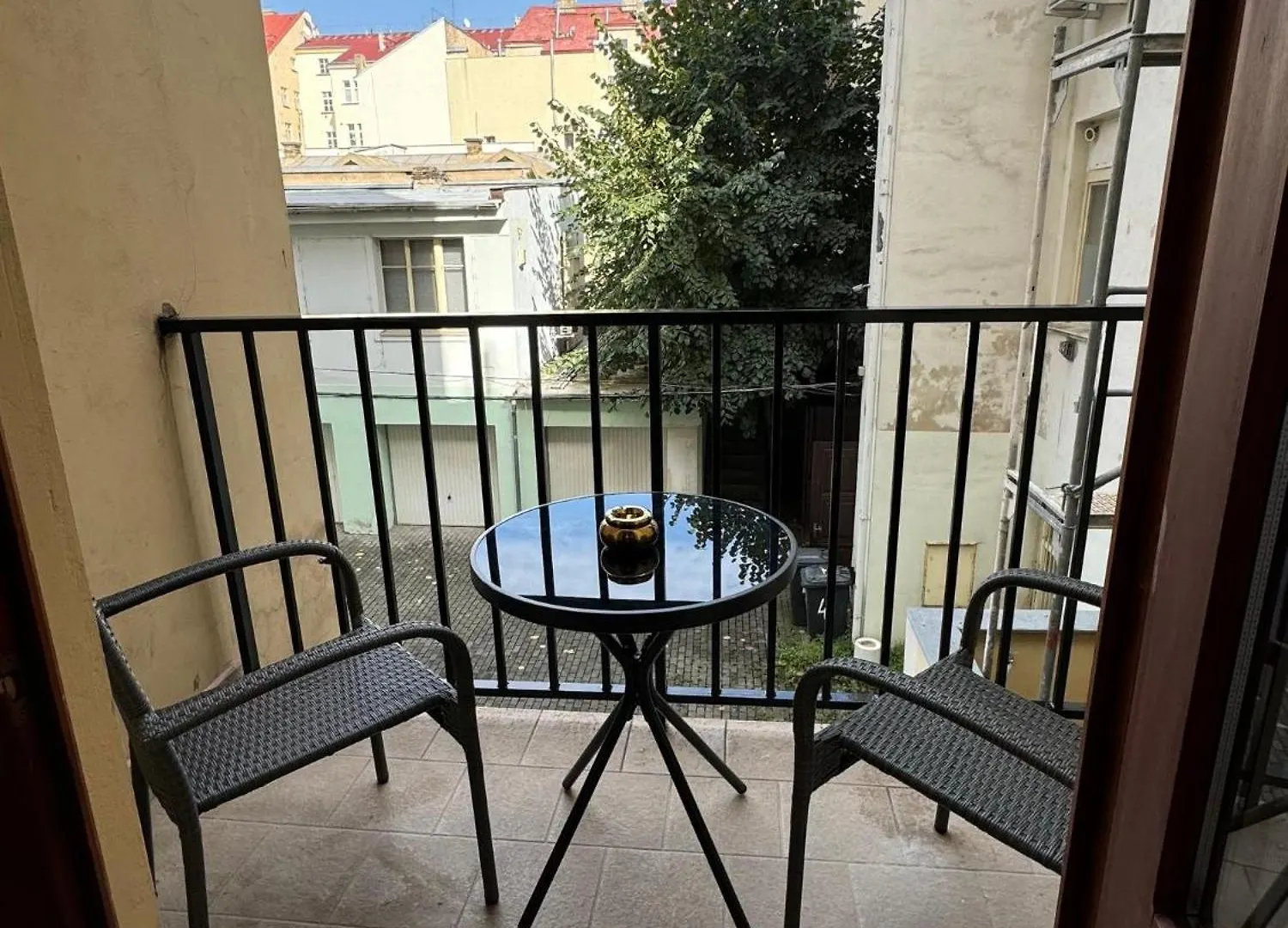 Cool Apartment With Small Balcony Near Florenc Praga República Checa